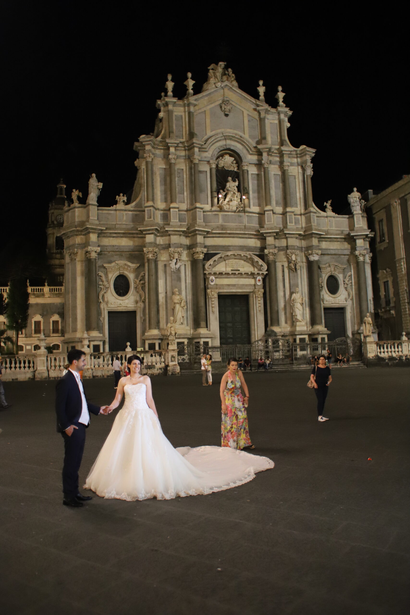 Capturing the Magic of Nighttime Weddings: A Scene in Catania