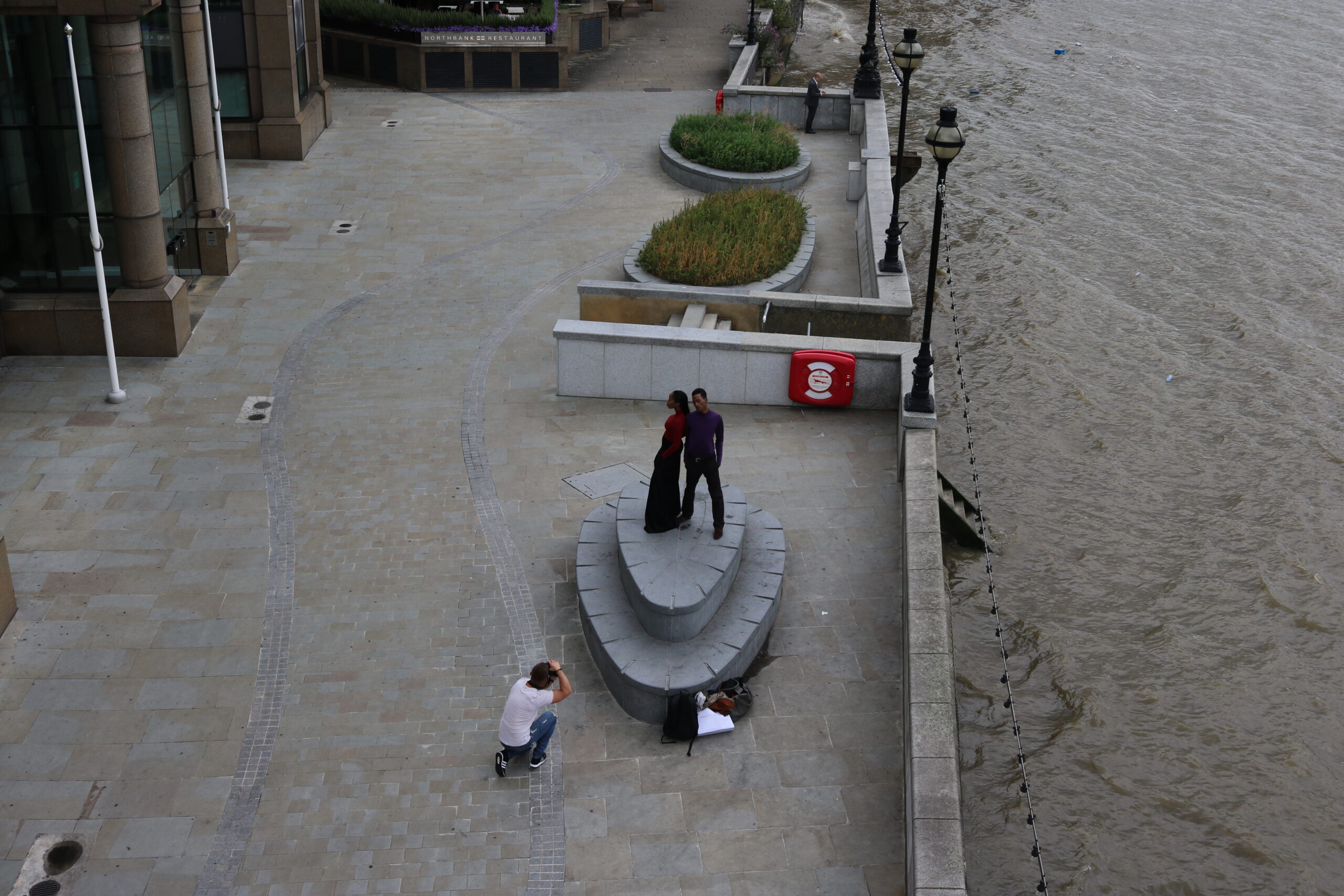 Riverbank Portraits, London — A Quiet Moment Behind the Lens